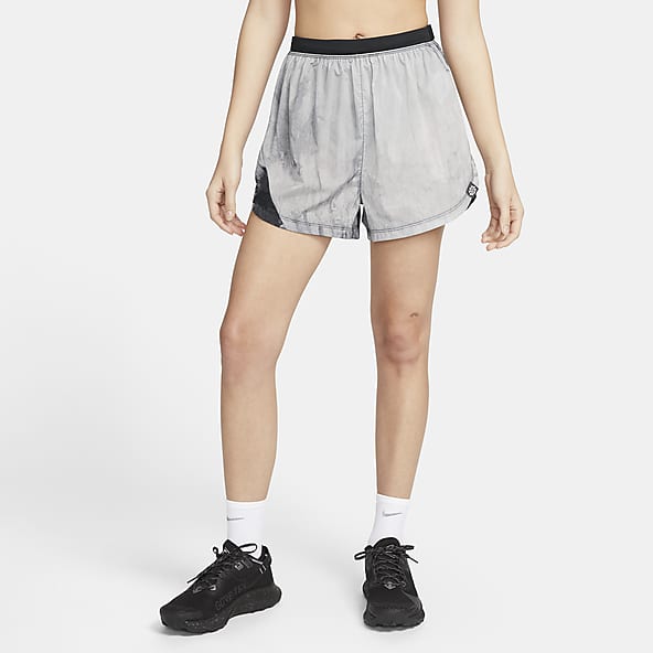 Women's Black Water-resistant Shorts. Nike CA