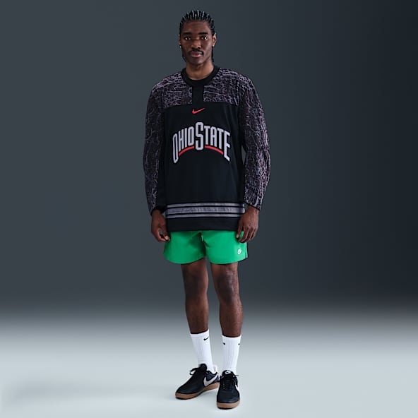 Nike Club Ανδρικό υφαντό σορτς για ελευθερία κινήσεων