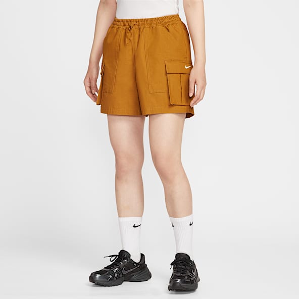 Nike Sportswear Women's Mid-Rise Loose 12.5cm (approx.) Cargo Shorts