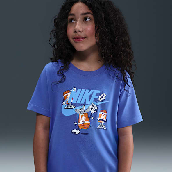 Nike Sportswear Older Kids' T-Shirt