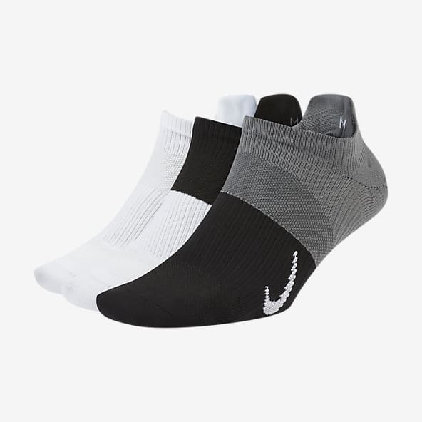 Women's Yoga Socks. Nike IL
