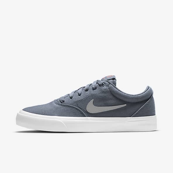 grey nike skate shoes