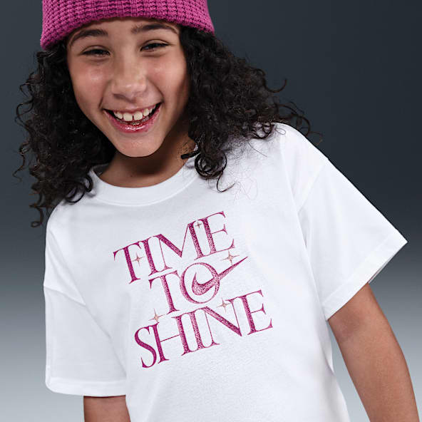 Nike Sportswear Big Kids' (Girls') T-Shirt