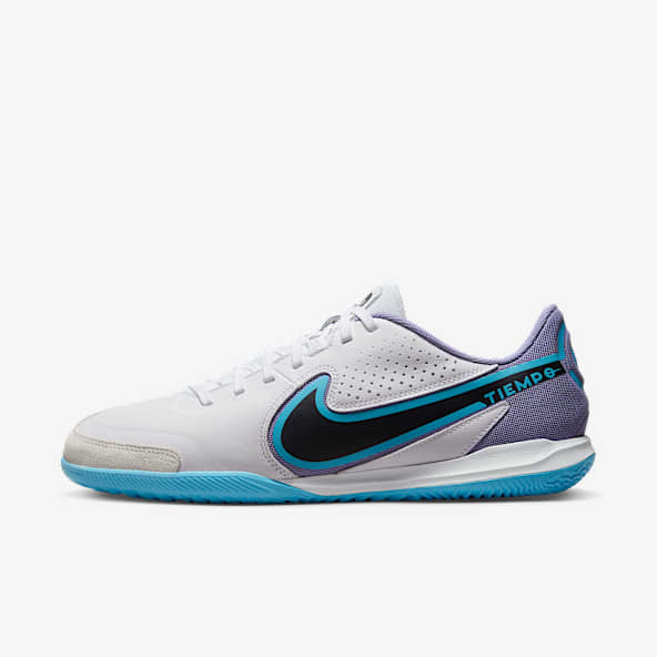 Indoor Court Tiempo Football Shoes. Nike RO
