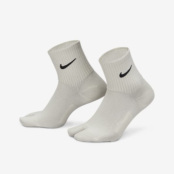 Ankle. Nike AT