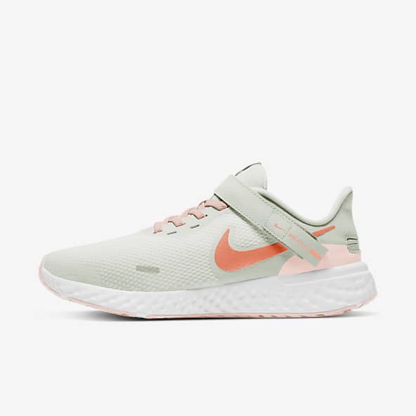 Nike strap tennis shoes clearance