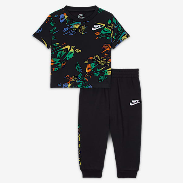 Nike Sportswear Conjunto de playera y pants Reveal Printed para bebé (12-24M)