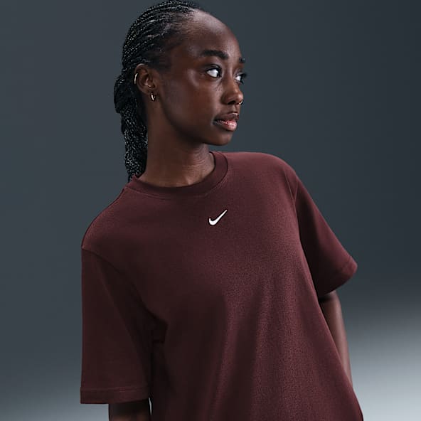 Nike Sportswear Essential Women's Boxy T-Shirt