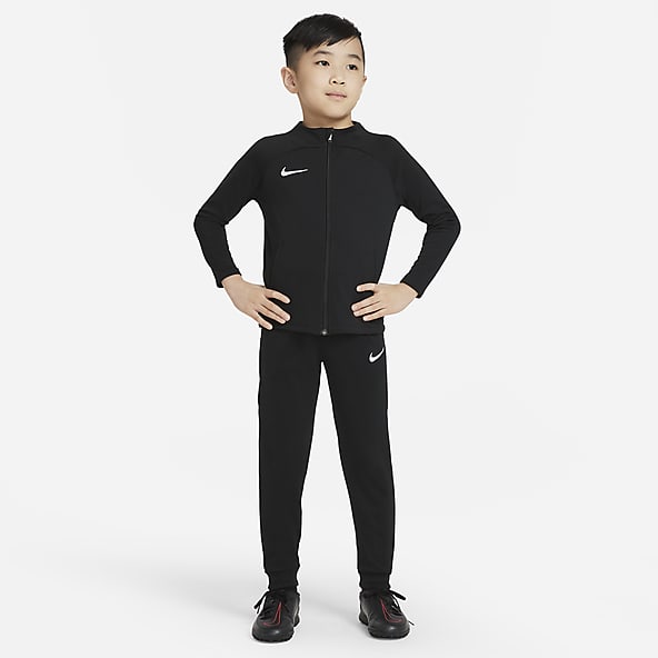 Boys Under £50 Younger Kids (4T-7) Tracksuit Sets. Nike GB