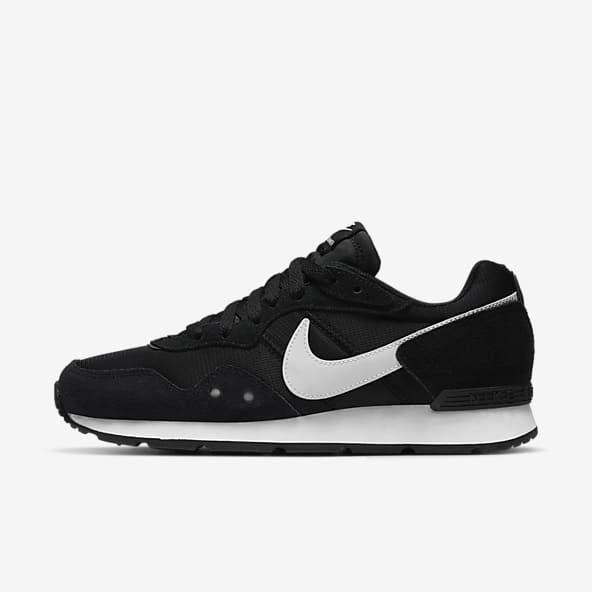 black nike runners ladies