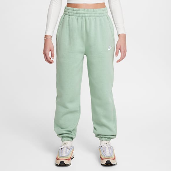 Nike Sportswear Club Fleece Older Kids' Loose Trousers