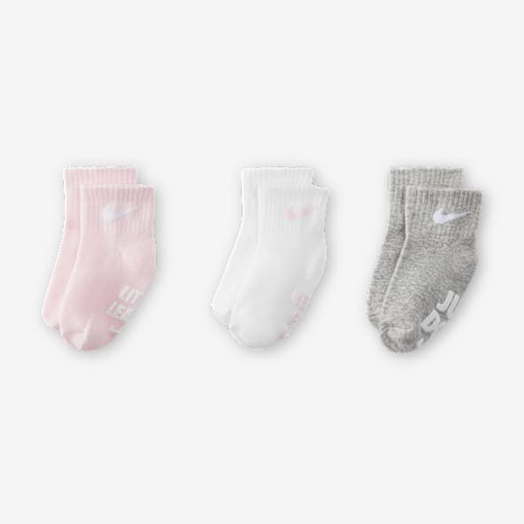 Nike Verbiage Gripper Socks (3 Pairs) Nike Verbiage Gripper Socks (3 Pairs) Baby Socks