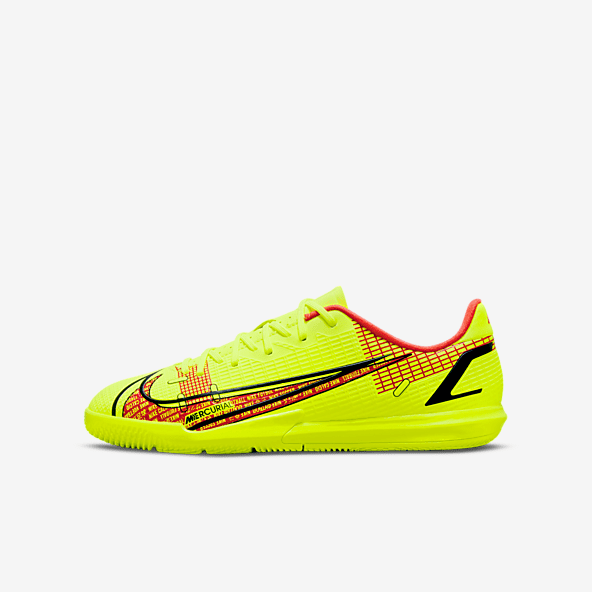nike youth futsal shoes