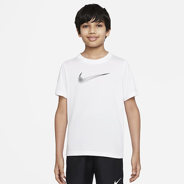Niños Prendas básicas para campamentos deportivos. Nike US