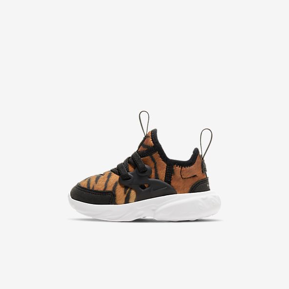 orange nike check