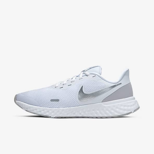 all white nike running shoes