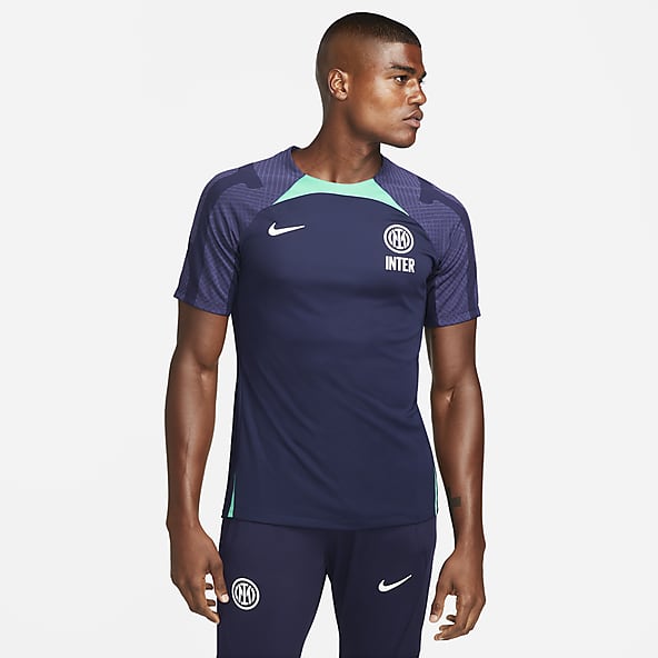 ensayo Salto maestría Men's Football Tops & T-Shirts. Nike UK