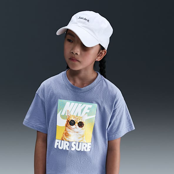 Nike Sportswear Big Kids' (Girls') T-Shirt