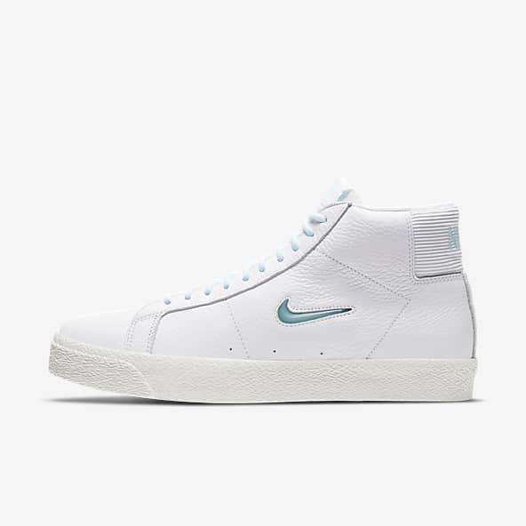 nike mid top skate shoes
