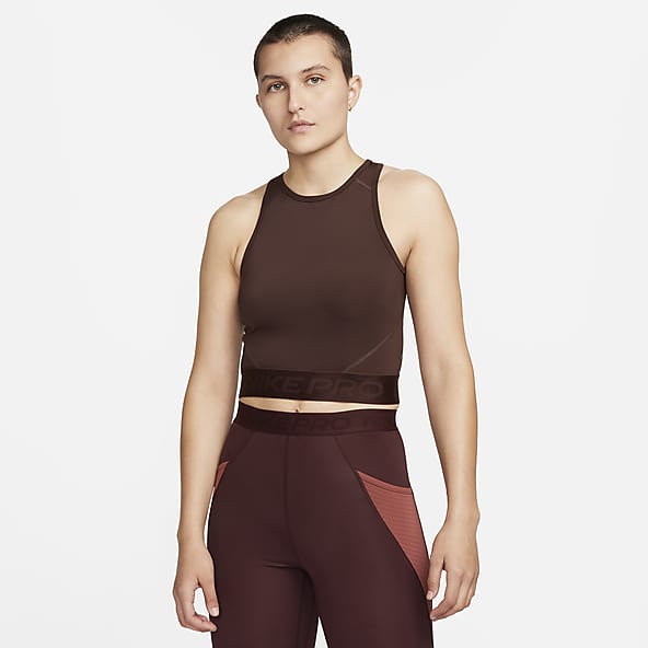 cropped fitness nike