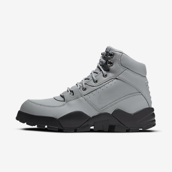 nike boots discount
