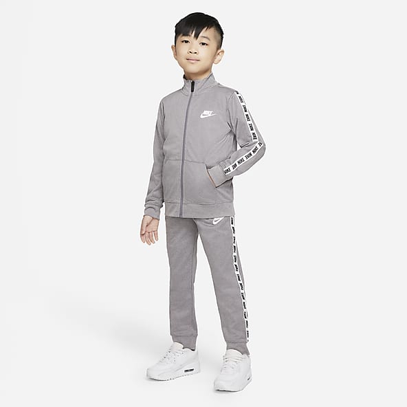3 year old nike tracksuit clearance