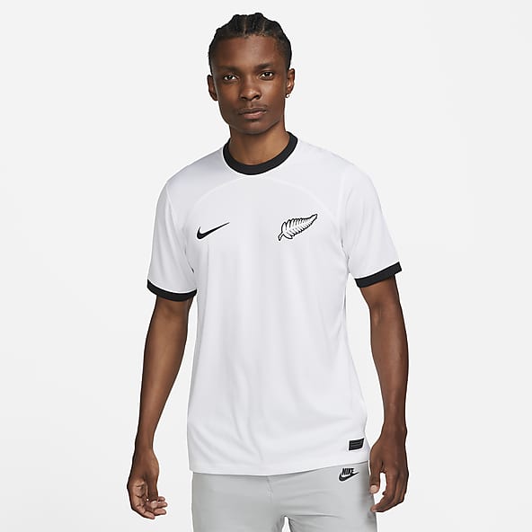 Staying Dry Football New Zealand Kits & Jerseys. Nike UK