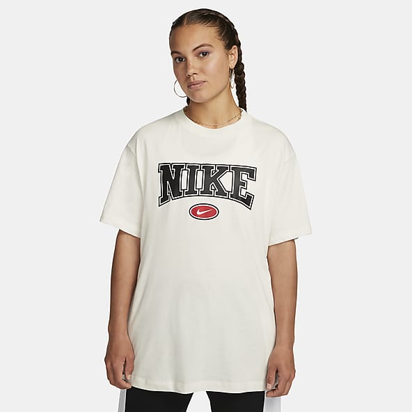 persecucion Realizable Familiarizarse Mujer Camisetas con gráficos. Nike US