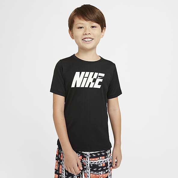boys nike clothes sale