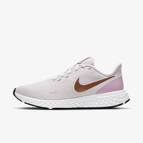 white nike shoes womens running