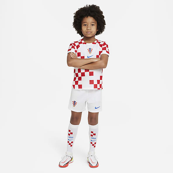 Nike childrens football kits online