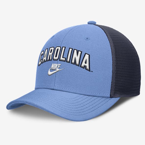 North Carolina Legacy Arch Rise Gorra de rejilla universitaria Nike Dri-FIT ajustable para hombre