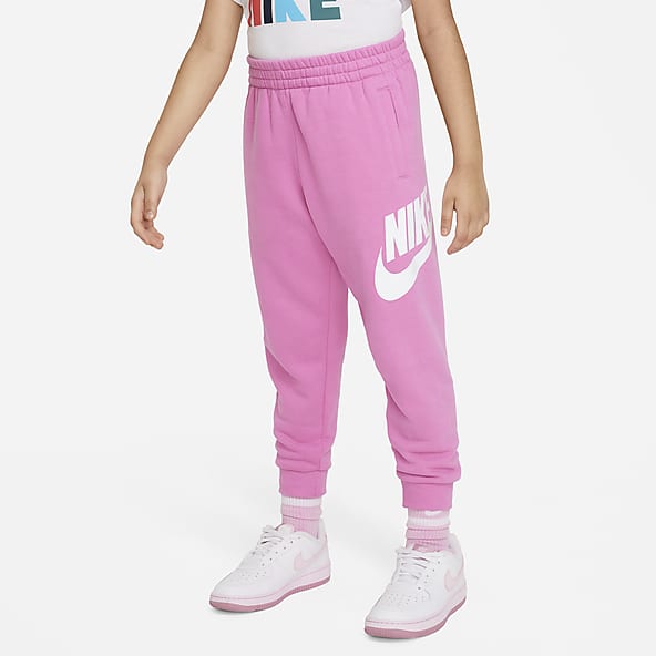 Nike pink essentials slim sweatpants. #nike #sweatpants