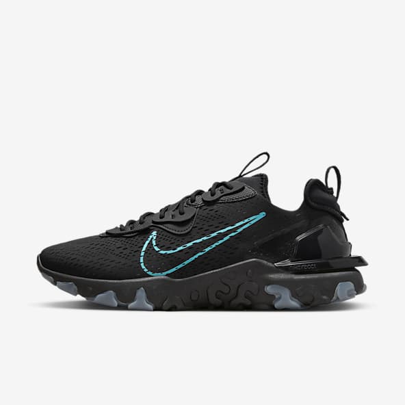 Day and night nike react store