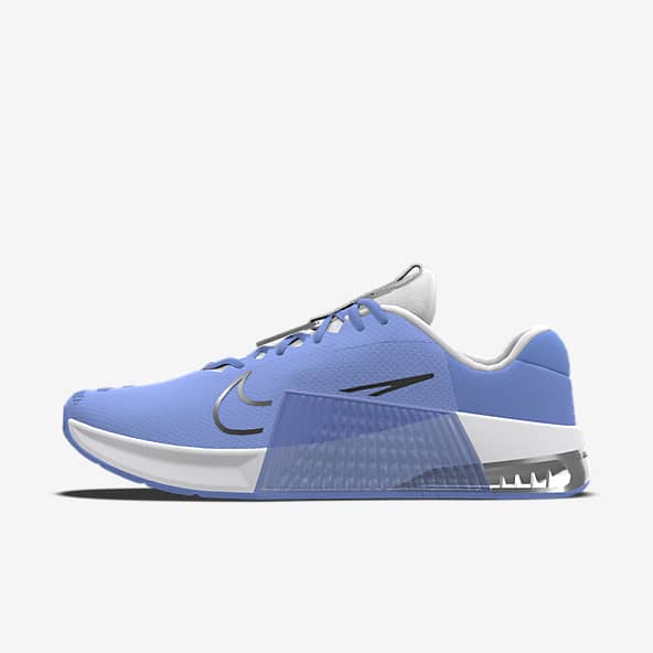 nike by you trainers