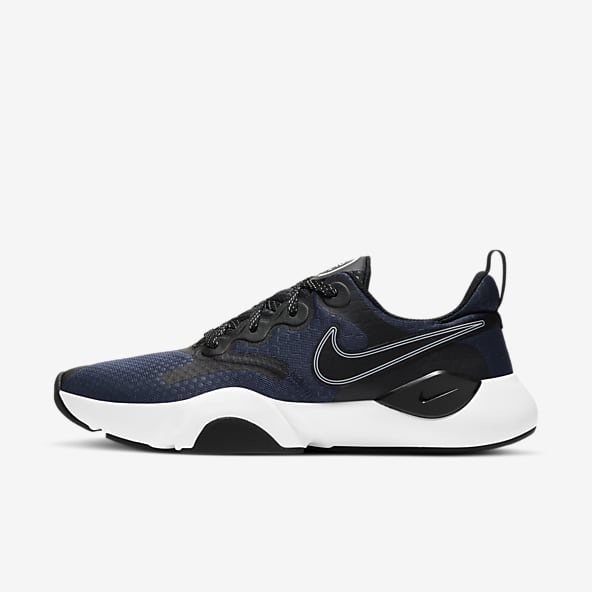 black nike trainees