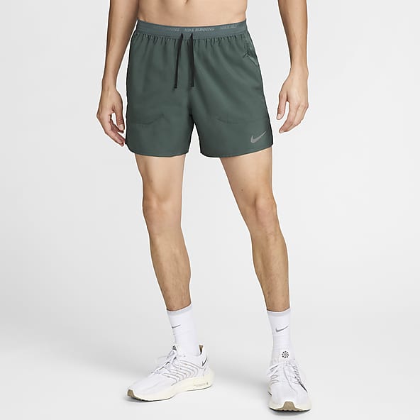 Hombre Esenciales por menos de 1 500 Largo hasta la parte superior del muslo Shorts. Nike MX