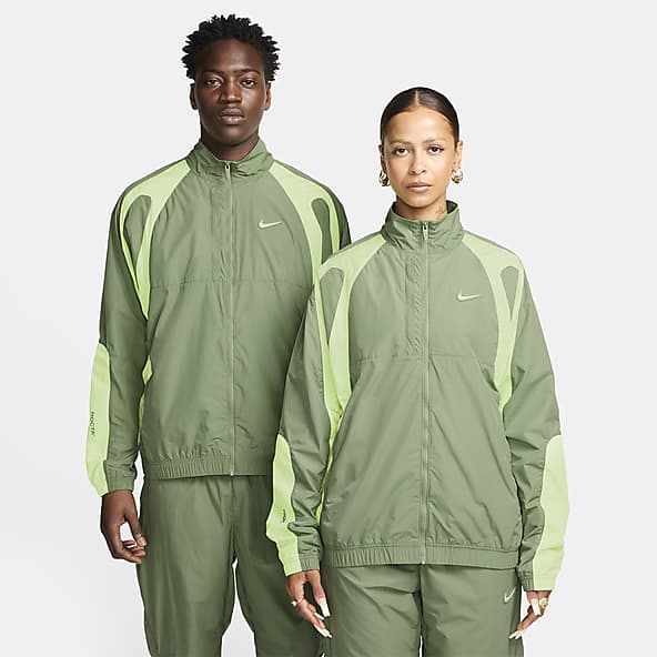 Nike Swoosh Jackets DJ9647-010 (Size: US XL) | Hooded jacket men, Mens  jackets, Jackets