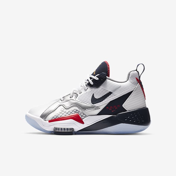 Chaussures Jordan pour Enfant. Nike 