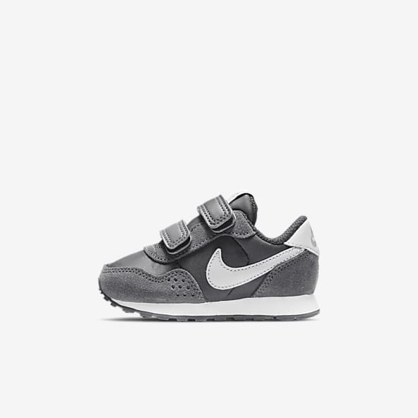baby girl nike shoes canada
