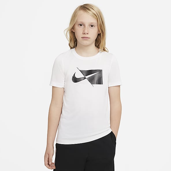 Buy > boys white nike t shirt > in stock