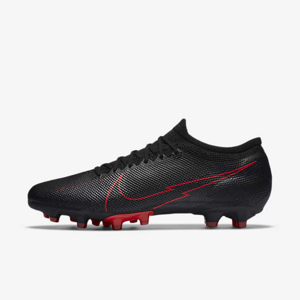 Mercurial Football Boots. Nike MA