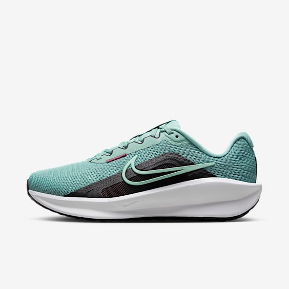 womens nike wide running shoes