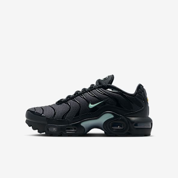 Nike Air Max Plus Older Kids' Shoes