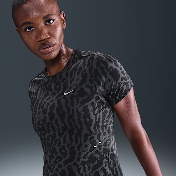 Nike Swift Women's Dri-FIT Short-Sleeve Running Top