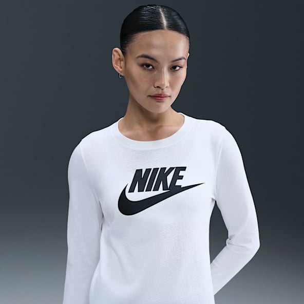 ナイキ スポーツウェア クラブ エッセンシャル ウィメンズ ロングスリーブ ロゴ Tシャツ