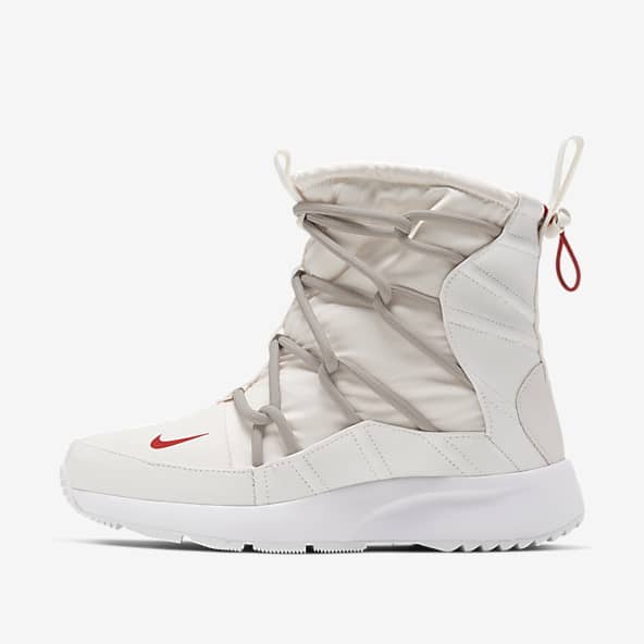 nike boots womens