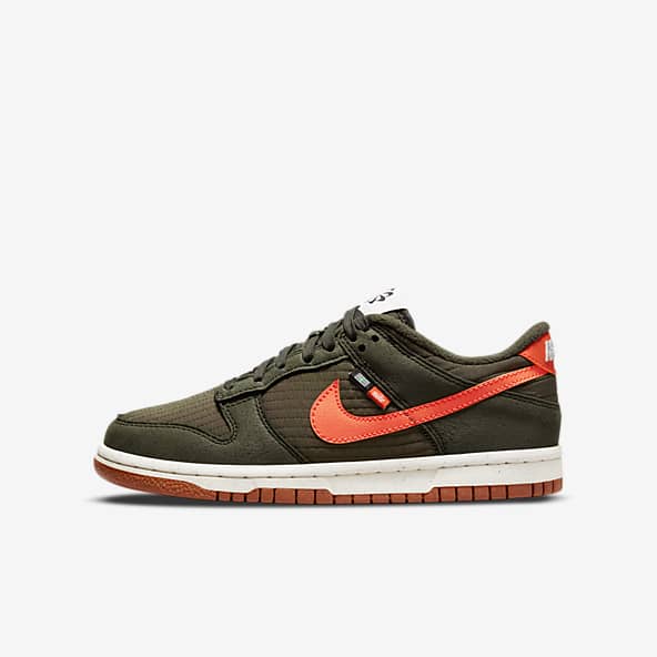 Nike Dunk. Nike BE