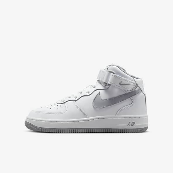 Air Force 1 Trainers. Nike IE