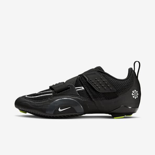 black shoes nike mens